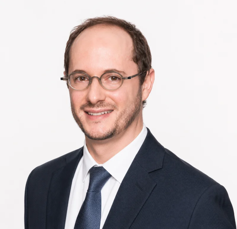 Lee Sarkin, VP, Head of Data and AI, Asia at Sun Life