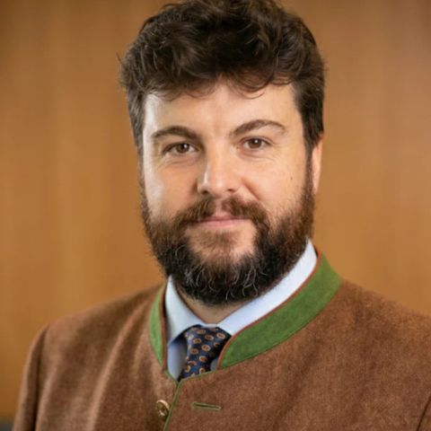 Chris de Gruben, Senior Director, Head of Property & PE at Artefact